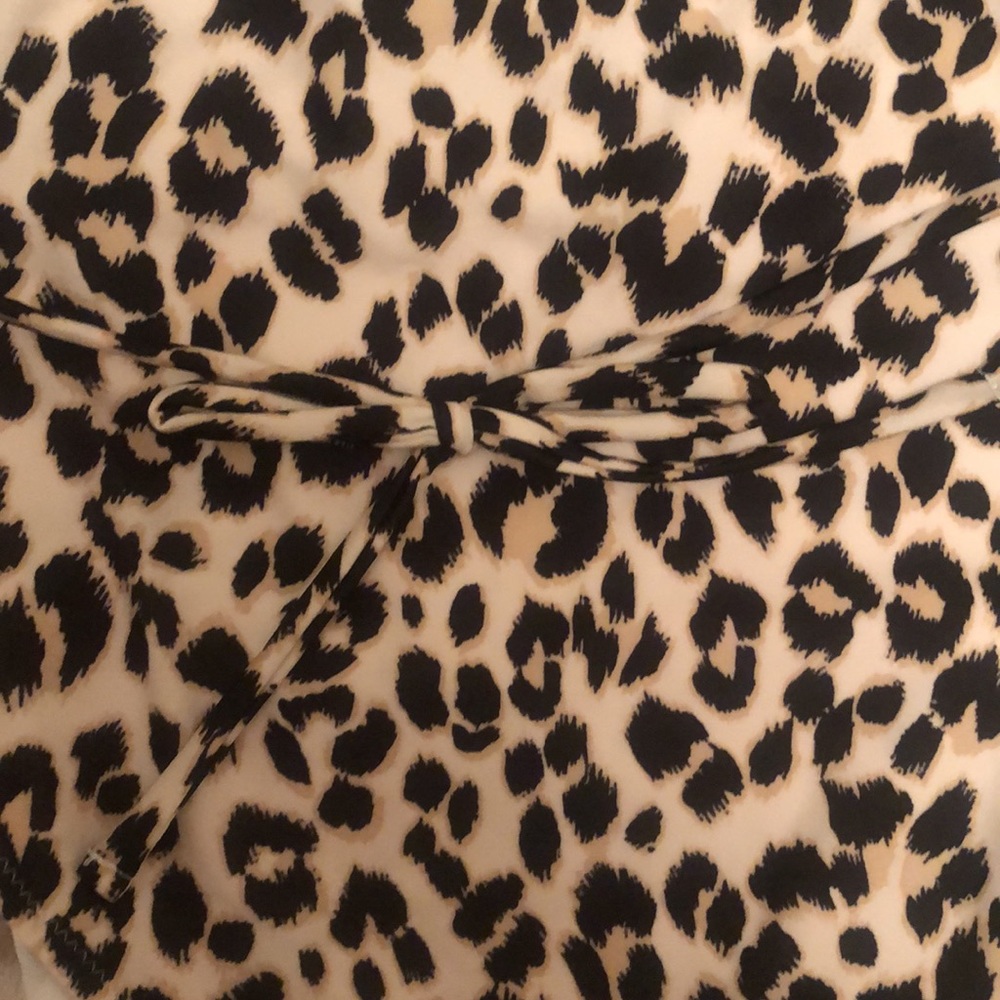 NWT Old Navy One Piece Swimsuit - Picture 4 of 8
